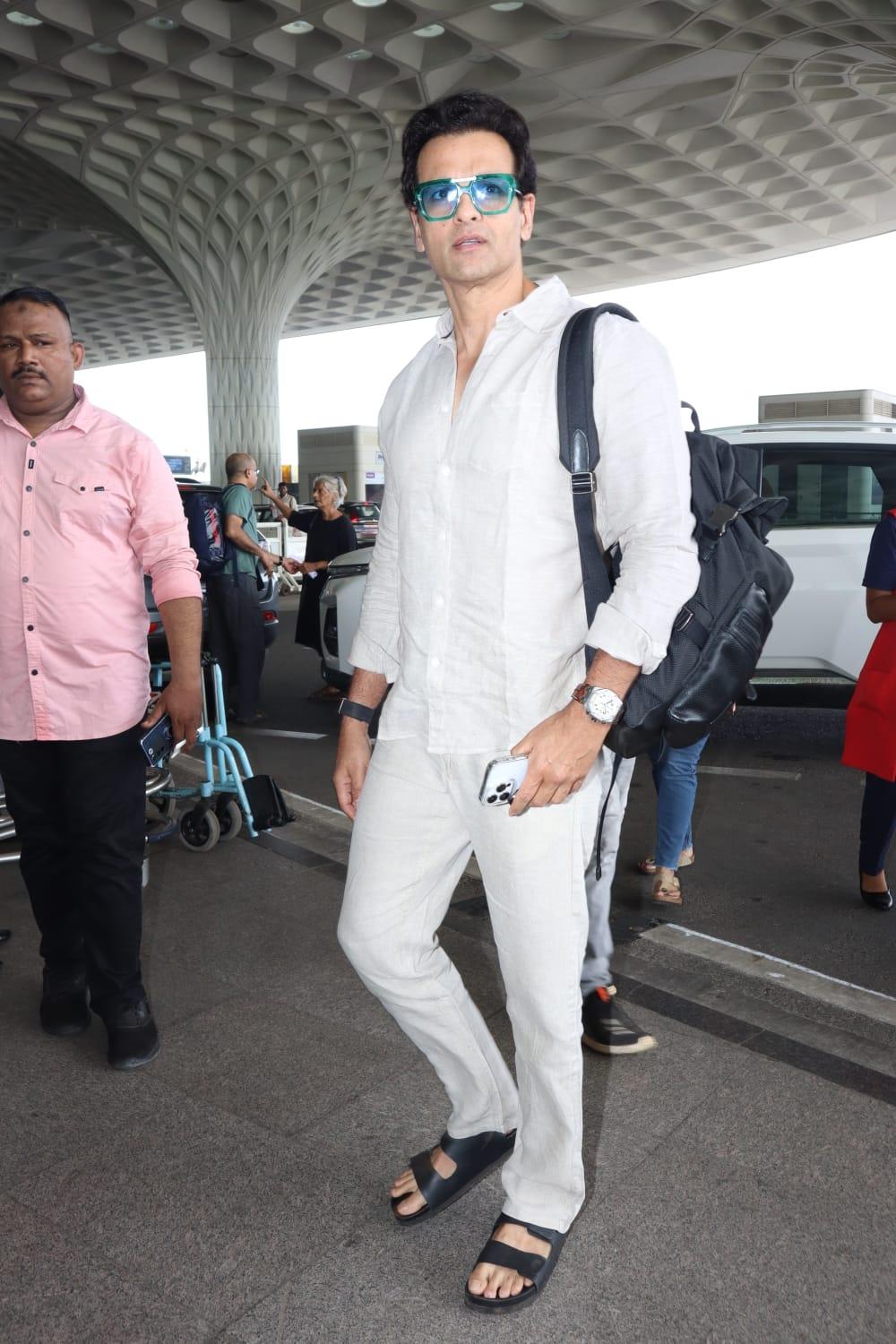 Rohit Roy was clicked at Mumbai airport in an all-white outfit