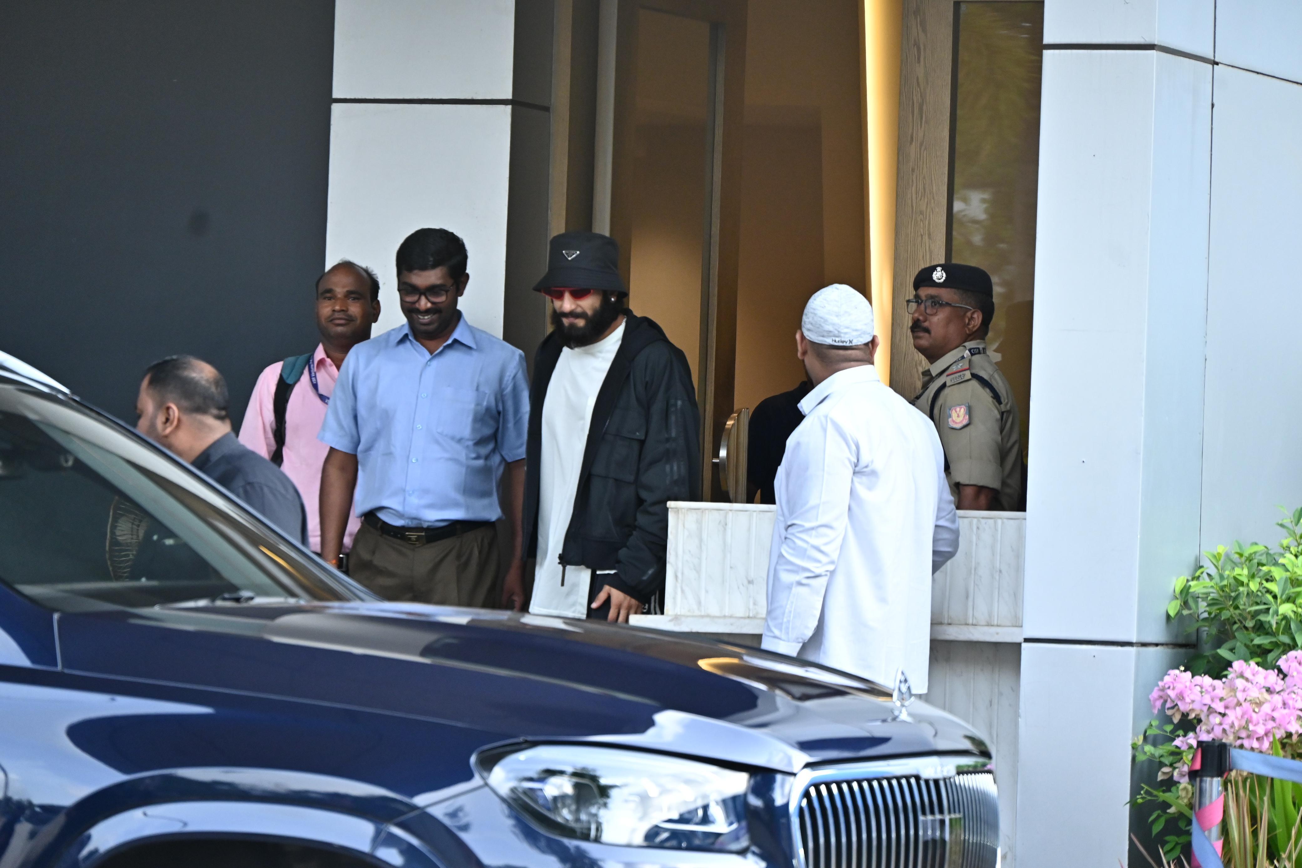 Ranveer Singh returned to Mumbai after the grand pre-wedding celebration of Anant Ambani and Radhika Merchant