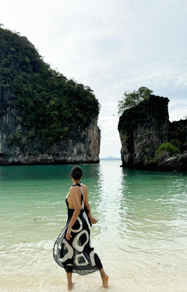 The actress posted a series of pictures from her day out