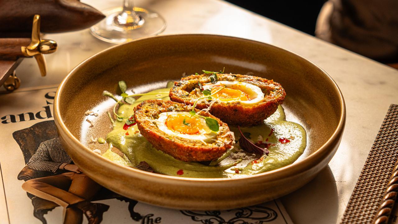 Small plates Indulge in Cream Cheese & Edamame Tarts or the rich Cheddar Stuffed Mushrooms, Mushroom Pate, Caramelised Onion & Chilli Croquettes, Chicken Ragu Lasagne and Mini Chicken Corn Dog with Cheesy Mustard Paprika Sauce or the Prawn Sushi Hot Dog and Tuna Tartare with Wasabi Soy Emulsion. Diners can dive into the Tofu & Red Cabbage Sando with Gochujang Mayo, or the Sriracha Egg Sando with Kewpie, and flavorful Chicken Junglee Sando paired with fries.