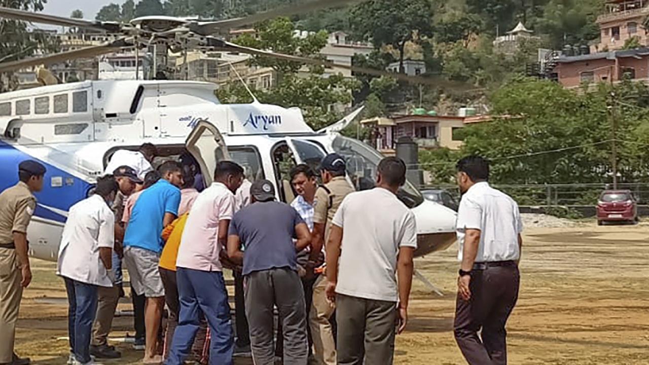 The officials said that four of the injured have sustained serious injuries and were undergoing treatment