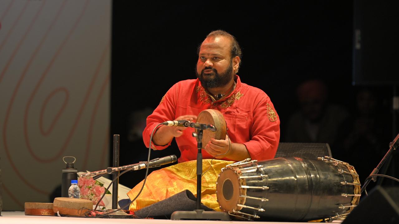 L Shankar, who was previously with fusion band Shakti and played with the likes of Frank Zappa, was joined on stage by Indian percussionist and 2024 Grammy award winner, V Selvaganesh on the kanjira and the mridangam, who matched every dramatic tune by the former and immediately depicted why he is known as one of India's best percussionists.