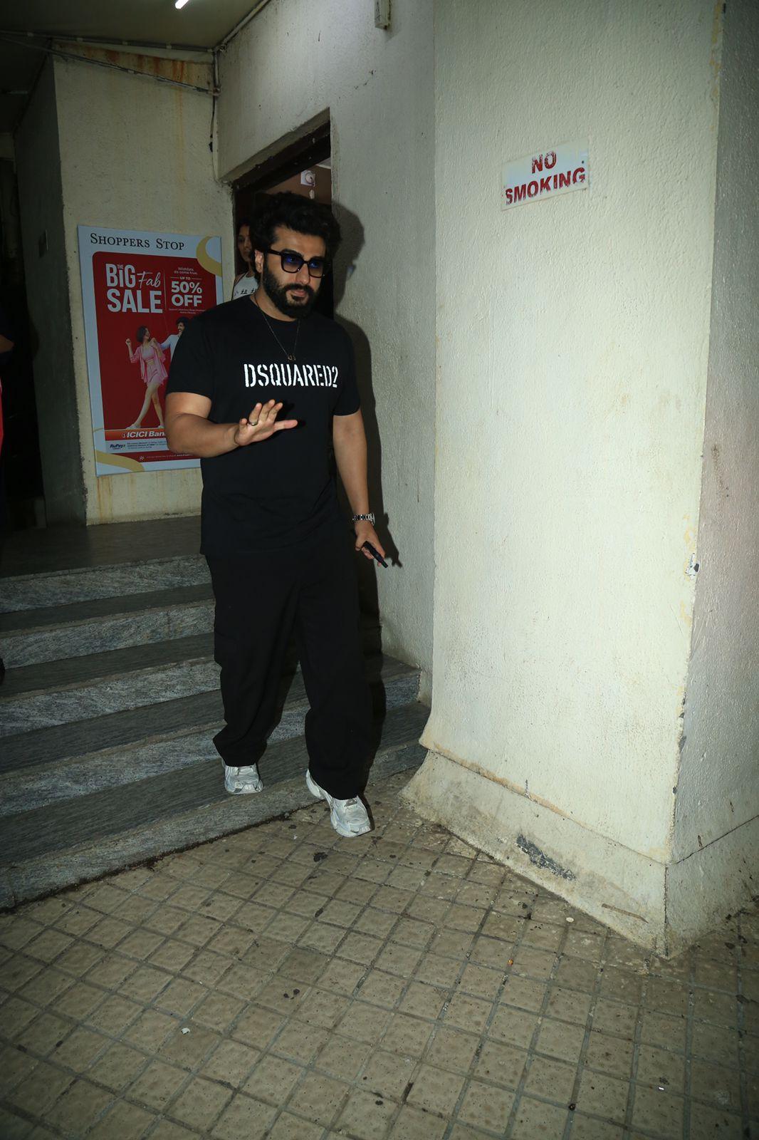 Arjun Kapoor was spotted outside Juhu PVR last night