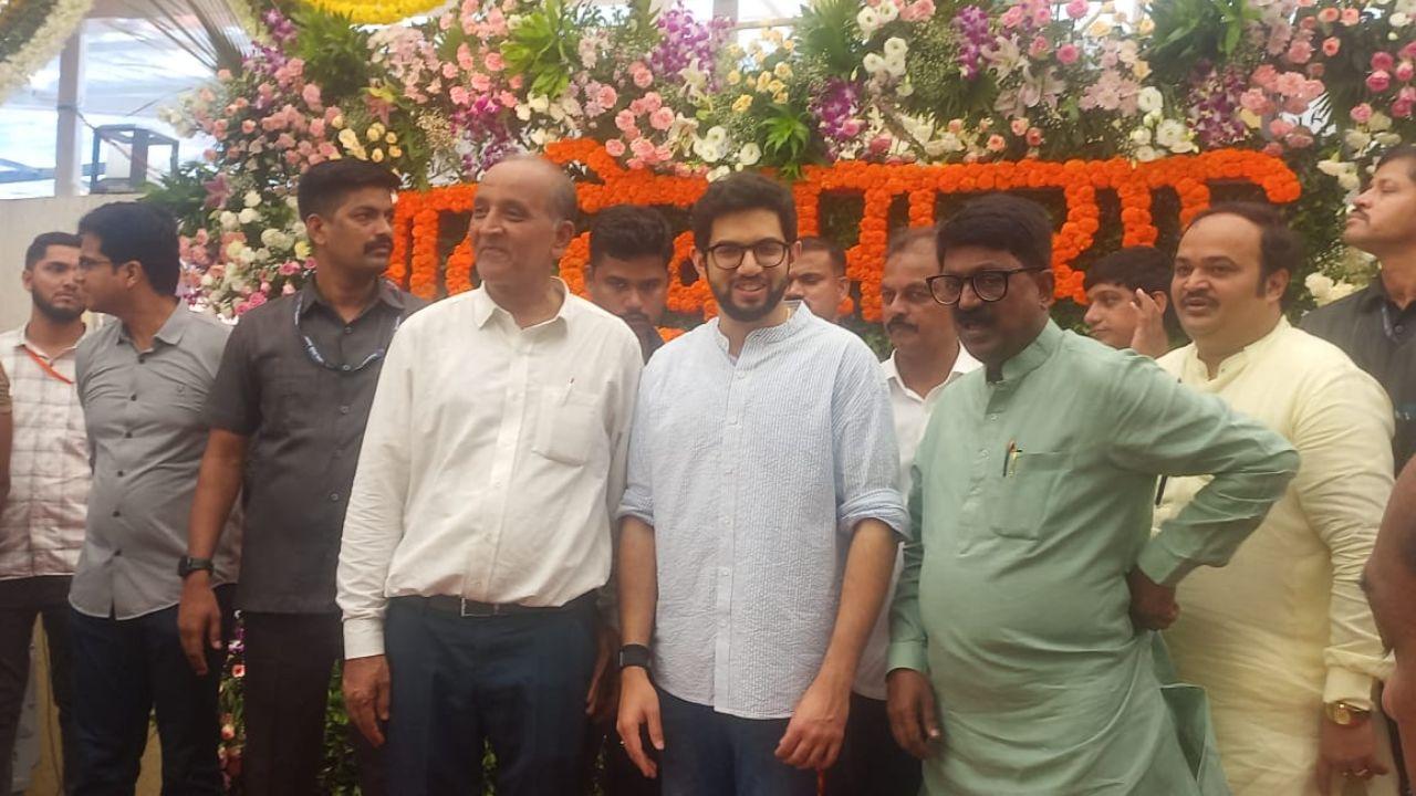 The pathway leading upto Matoshree has been illuminated with string lights while the the frontyard has been decorated with flowers.