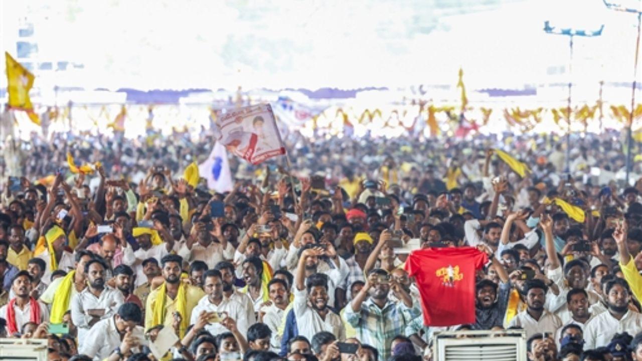 Prime Minister Modi expressed his support by embracing Chandrababu Naidu during the ceremony. Additionally, he interacted with renowned personalities like Telugu megastar Chiranjeevi, Tamil superstar Rajinikanth, and former Tamil Nadu Chief Minister O Panneerselvam.