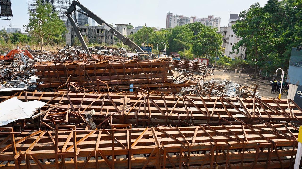 Mumbai: SIT grills BMC engineer over Ghatkopar hoarding collapse
