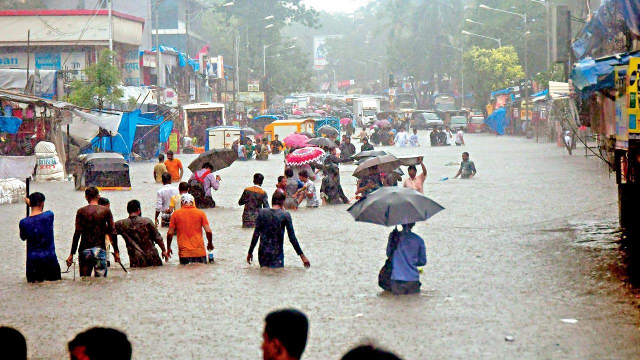 BMC identifies 100 flood spots across Mumbai