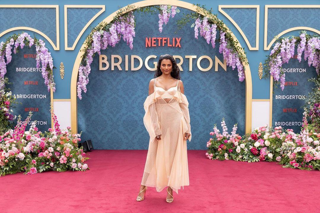 Simone Ashely was spotted without Jonathan Bailey at the premiere. While we didn't get to see 'Kanthony' IRL, Simone surely looked fierce enough for two