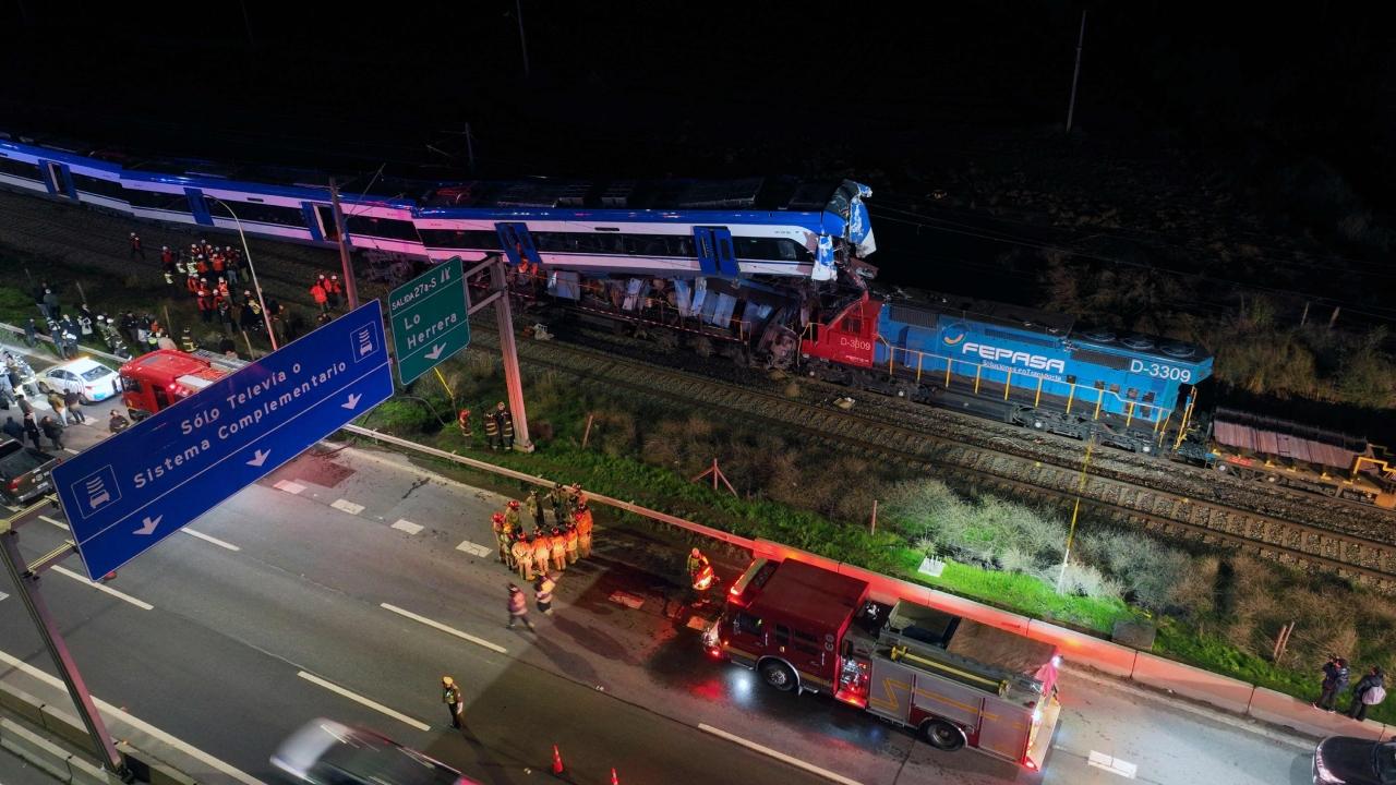 The eight-car freight train, which was carrying 1,346 tonnes of copper, was also packed with people