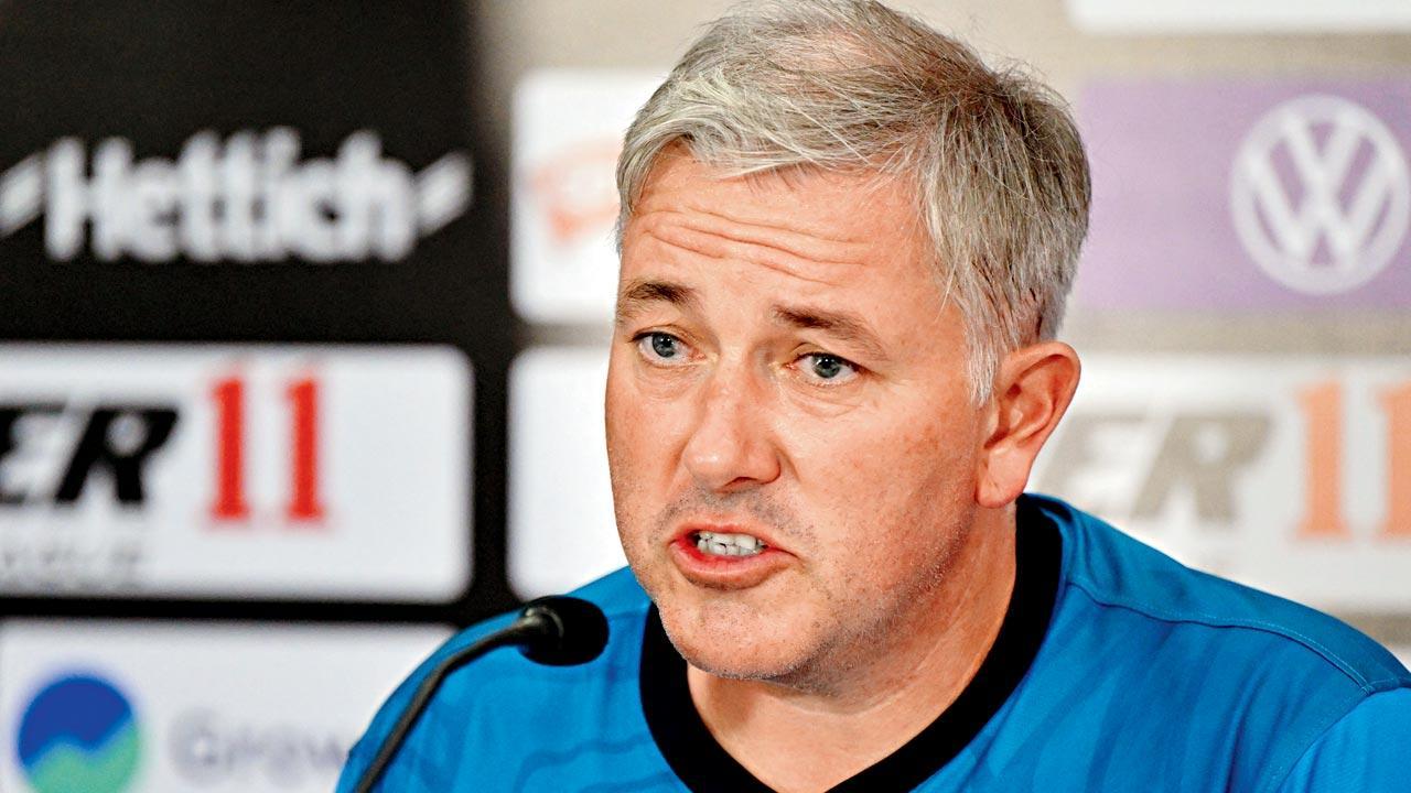 SL head coach Chris Silverwood steps down