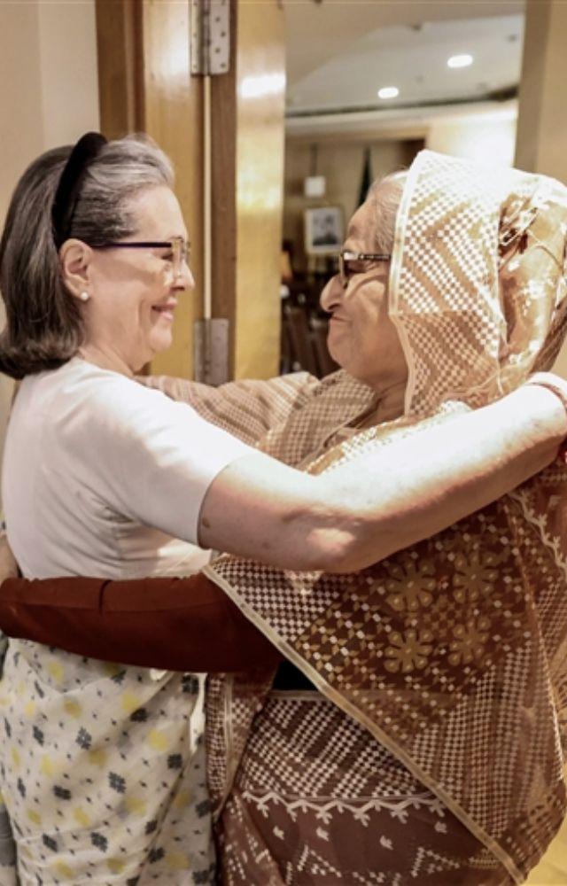 Gandhis hold talks with Sheikh Hasina