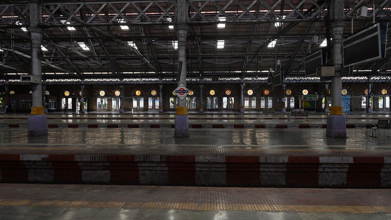 The infrastructure upgrades at CSMT station are being carried out with the help of more than 250 highly skilled and technically competent staff members. Their expertise ensures the successful implementation of advanced signalling systems.