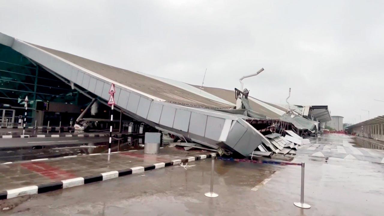 Heavy rain brings Delhi airport roof crashing
