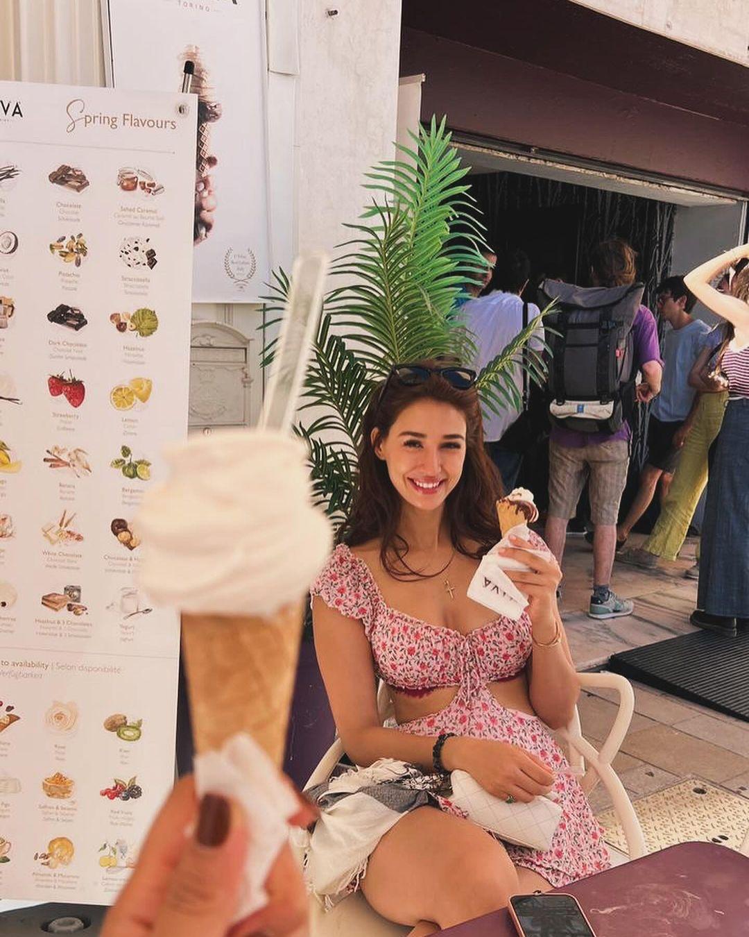 While another picture had her enjoying gelato during her exploration of Italy and the south of France. 