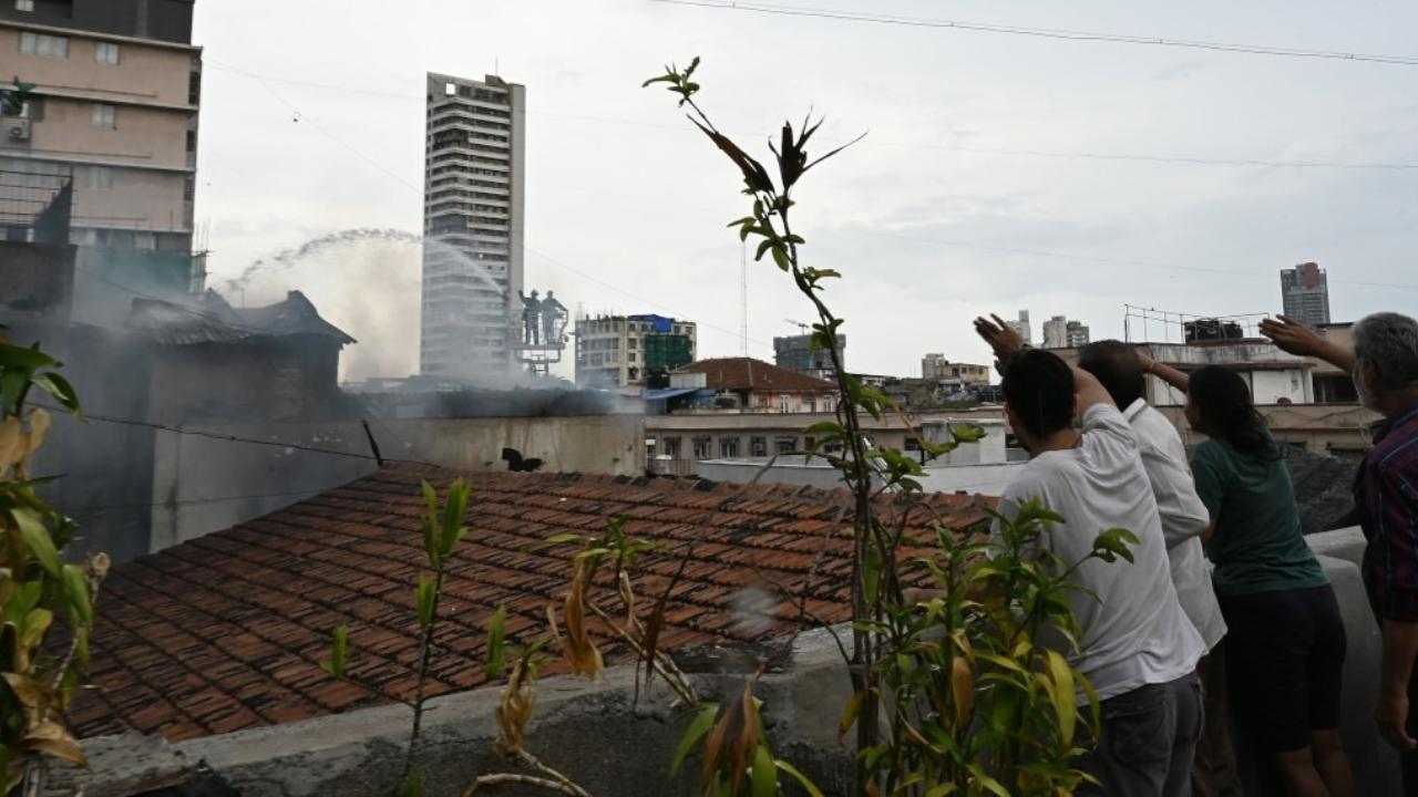 The blaze erupted at around 1 pm in the building located on Chakala Street in Masjid area.