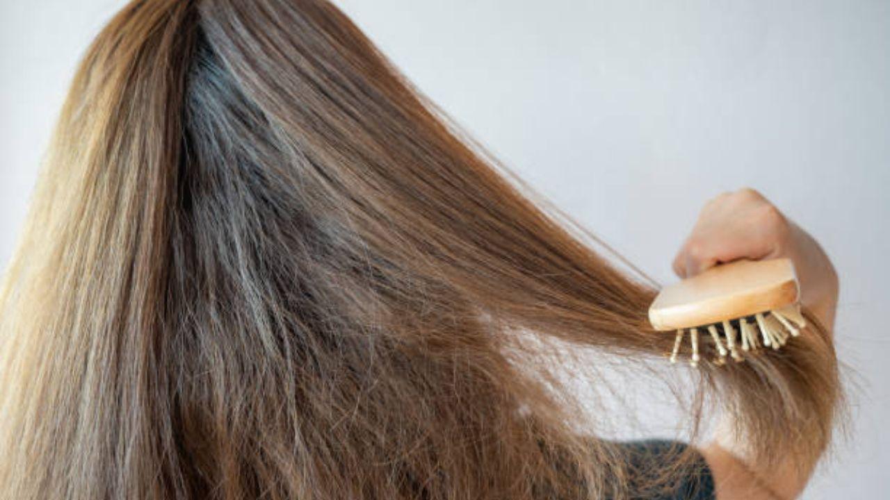 Yoghurt mask, arrowroot & wide-tooth comb: Lesser-known hacks for frizzy hair