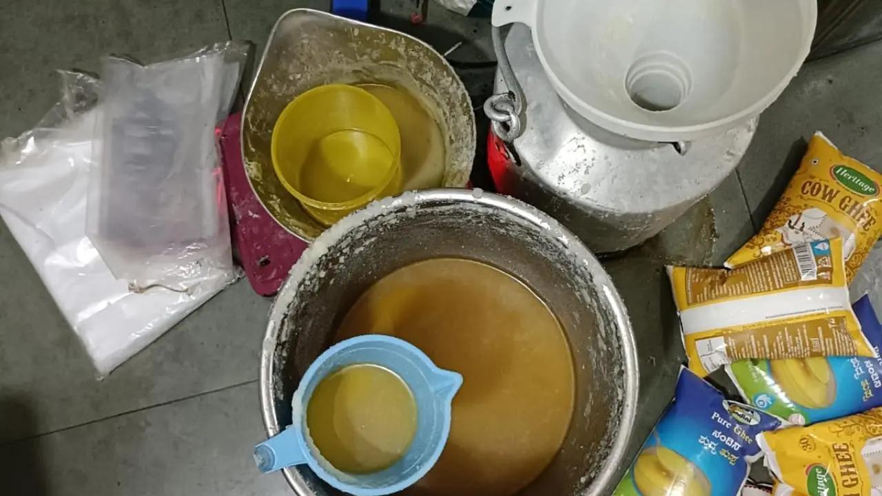 Mumbai Police busts butter and ghee adulteration racket in city, seizes materials worth Rs 1.2 lakh
Mumbai Police's Crime Branch Control of the Economic Offences Wing (EOW) has uncovered a butter and ghee adulteration racket in city and seized materials worth over Rs 1.2 lakh, an official said on Saturday. Read more.
