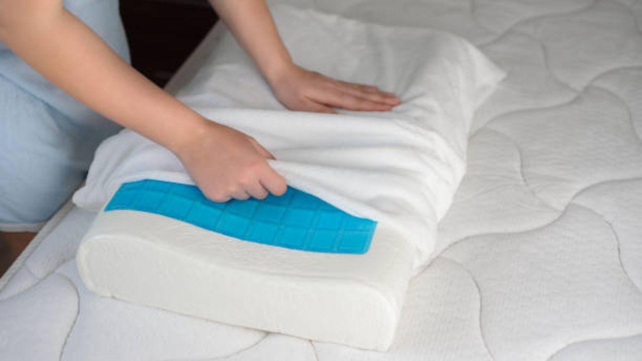 Cooling pillow inserts: Use cooling pillow inserts or pillows made with cooling gel or breathable materials. These can help you stay cool while sleeping.
 