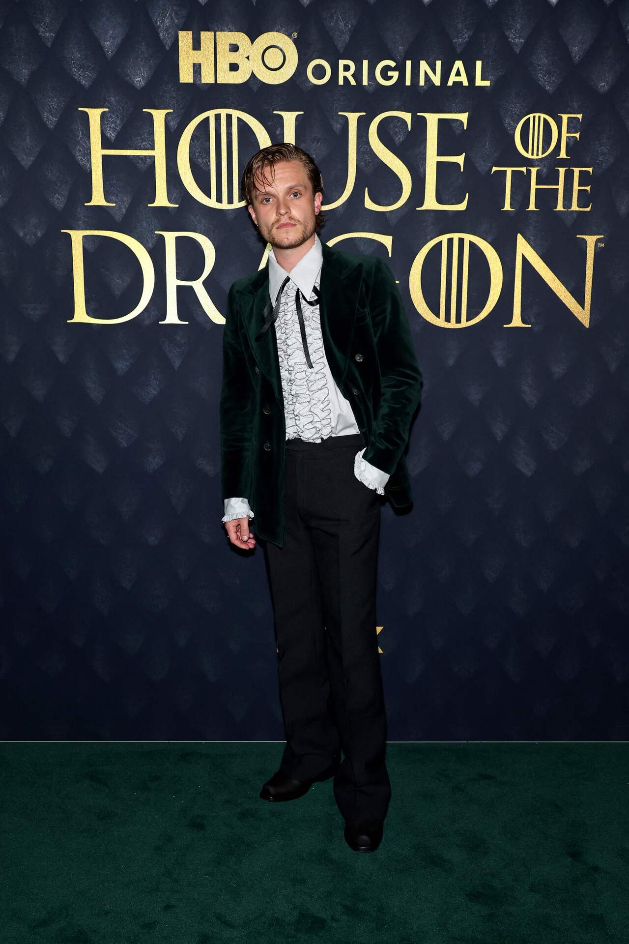 King Aegon II Targaryen played by Tom Glynn-Carney showed off his charm on the green carpet with a not-so-blonde look. 