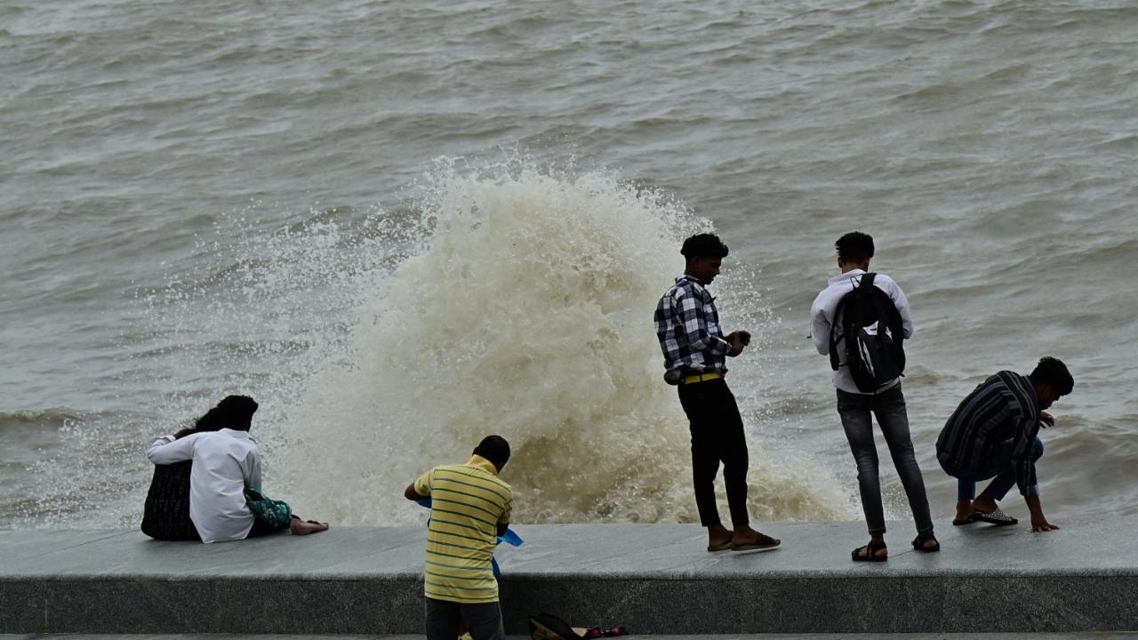 As stated by the Brihanmumbai Municipal Corporation in its weather update, Mumbai experienced a high tide of 3.79 metre at 6:28 pm.