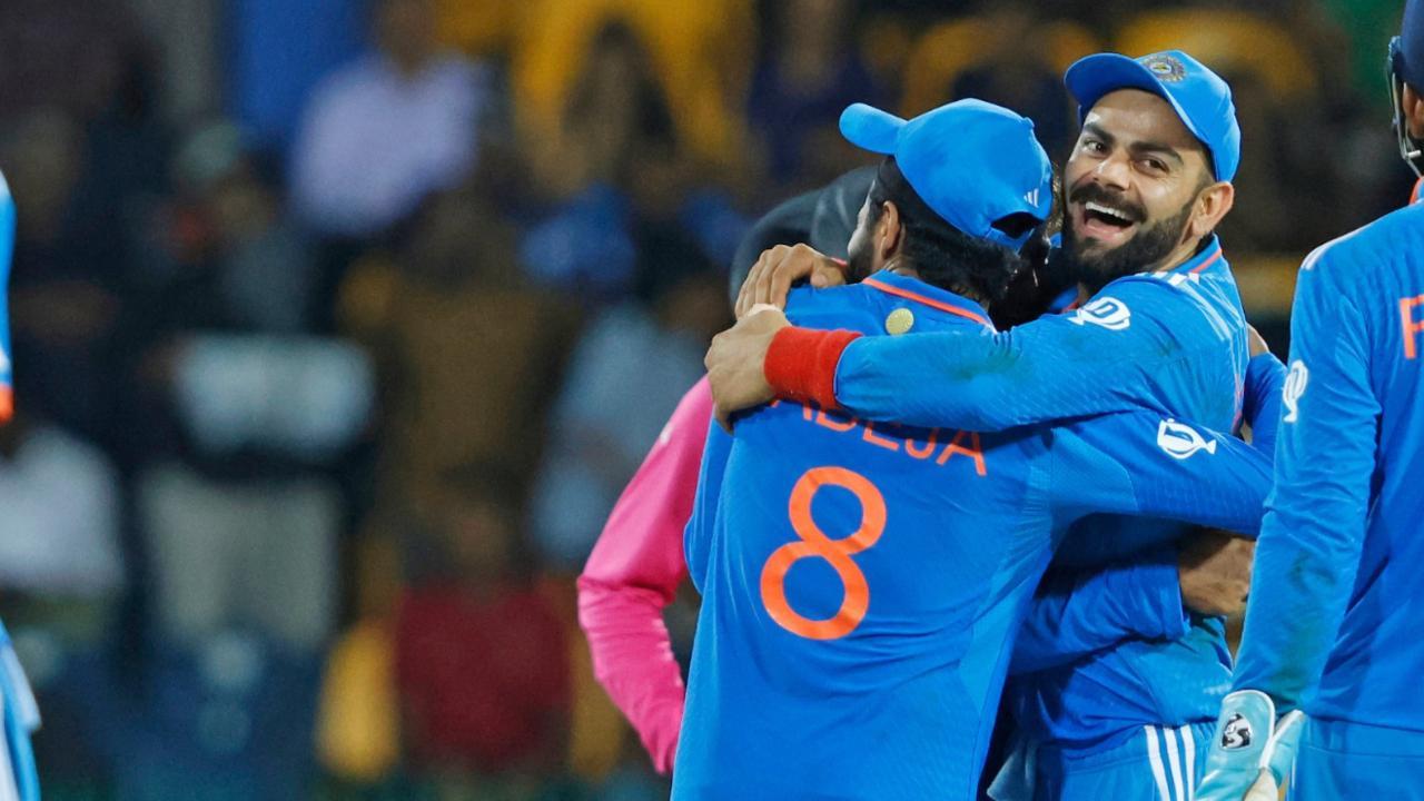 Ex-cricket stars back India to emerge champions in 'mother of all battles'