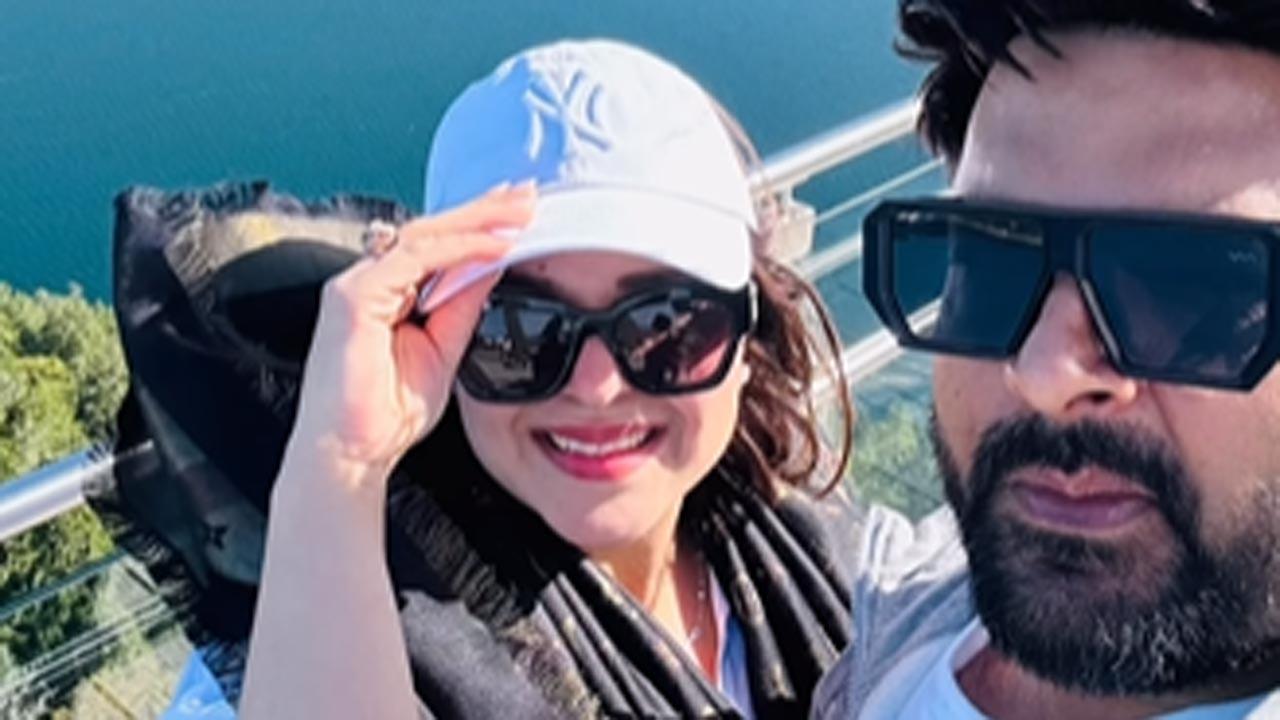 Kapil Sharma drops adorable pics from his Canada gateway