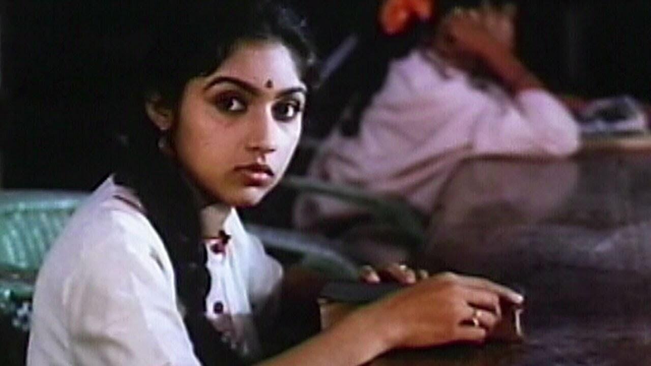 Mouna Ragam (1986): 
Divya, a woman grieving over the death of her lover, is convinced into an arranged marriage with Chandra Kumar. Over a year the couple attempt to adjust to each other's presence and live with each other. The film starring Revathi, Mohan and Karthik, made in the initial decade of Mani Ratnam's career is still among his top ranked works