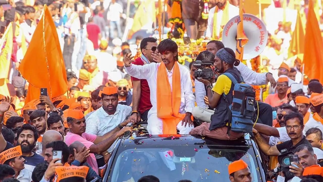 Maharashtra: Bhujbal instigating communal tension, Jarange urges CM to rein in him