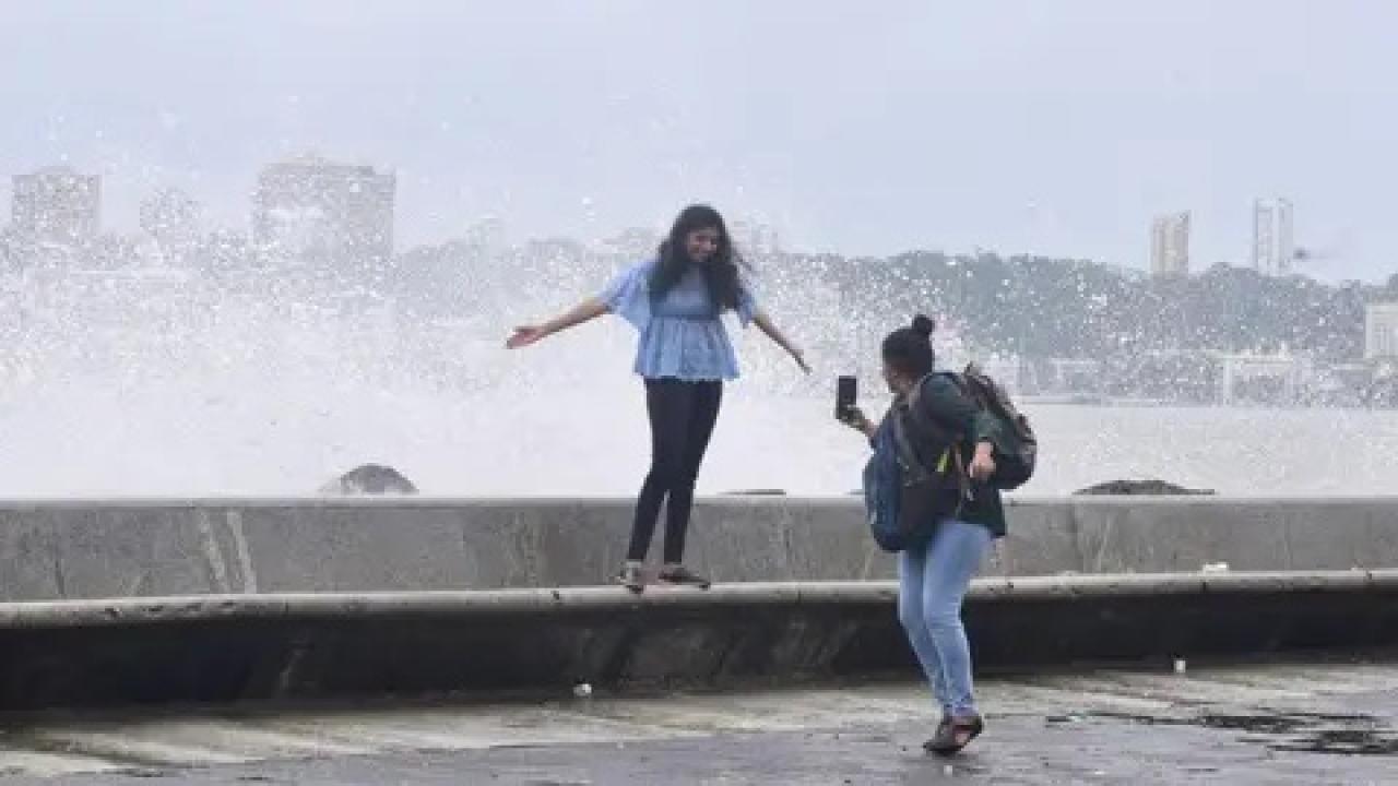 Food, fitness and water workouts: Guide to wellness during monsoon