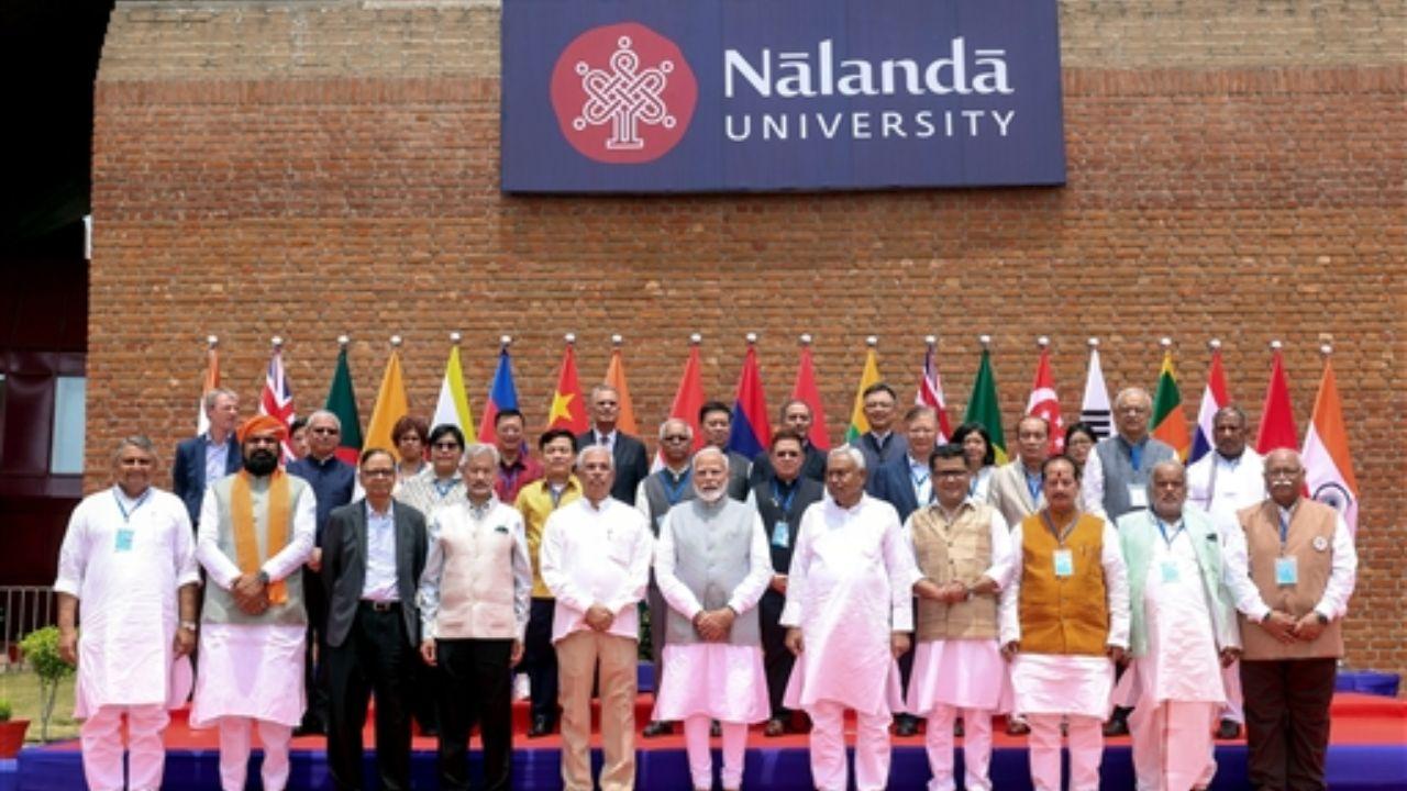 The Prime Minister acknowledged the support of various countries in the reconstruction of Nalanda University. He appreciated the participation of partner countries.
