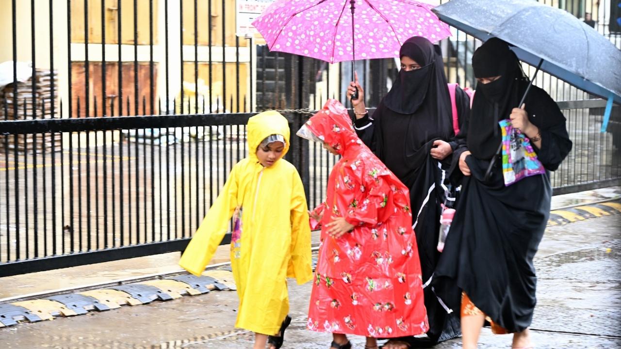 Thunderstorm, gusty wind with speed reaching upto 30-40 kmph and moderate rain are expected in districts of Vidarbha over the next five days, said the weather department on Friday