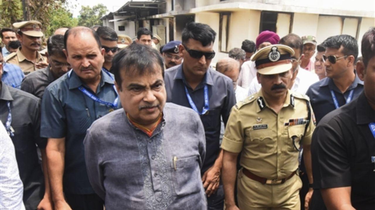 The accused—Khemka and Deshmukh—were produced before the Judicial Magistrate First Class, Hingna, who granted them cash bail of Rs 50,000 each on Friday.