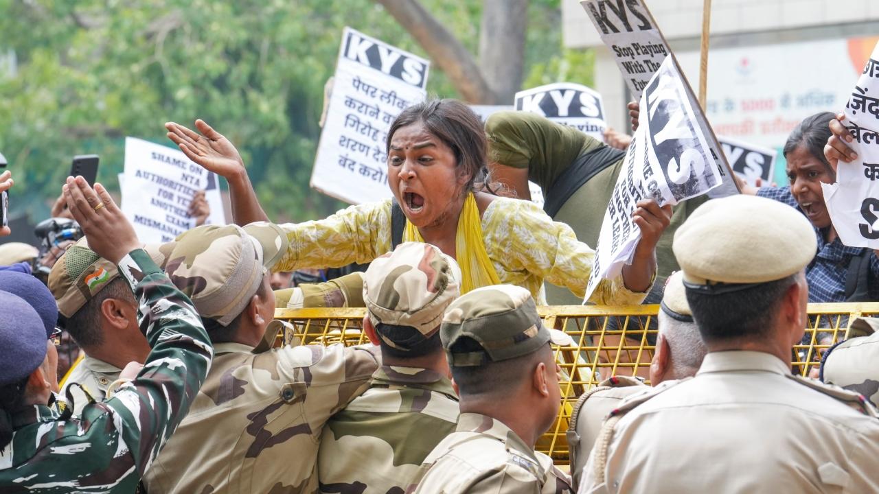 The protesters were detained from outside the Ministry of Education as well as the Education Minister Dharmendra Pradhan's residence in central Delhi.