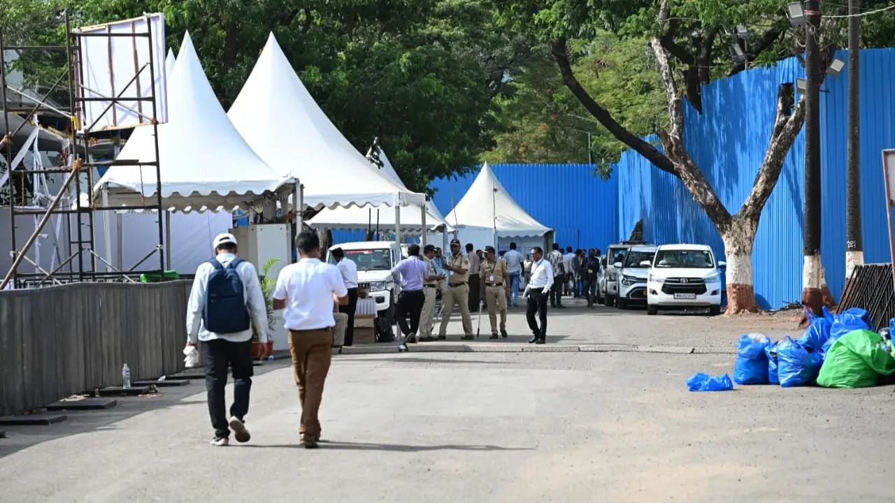 Authoritis have requested residents and commuters are advised to plan their travel accordingly and cooperate with the authorities during this period of traffic restrictions