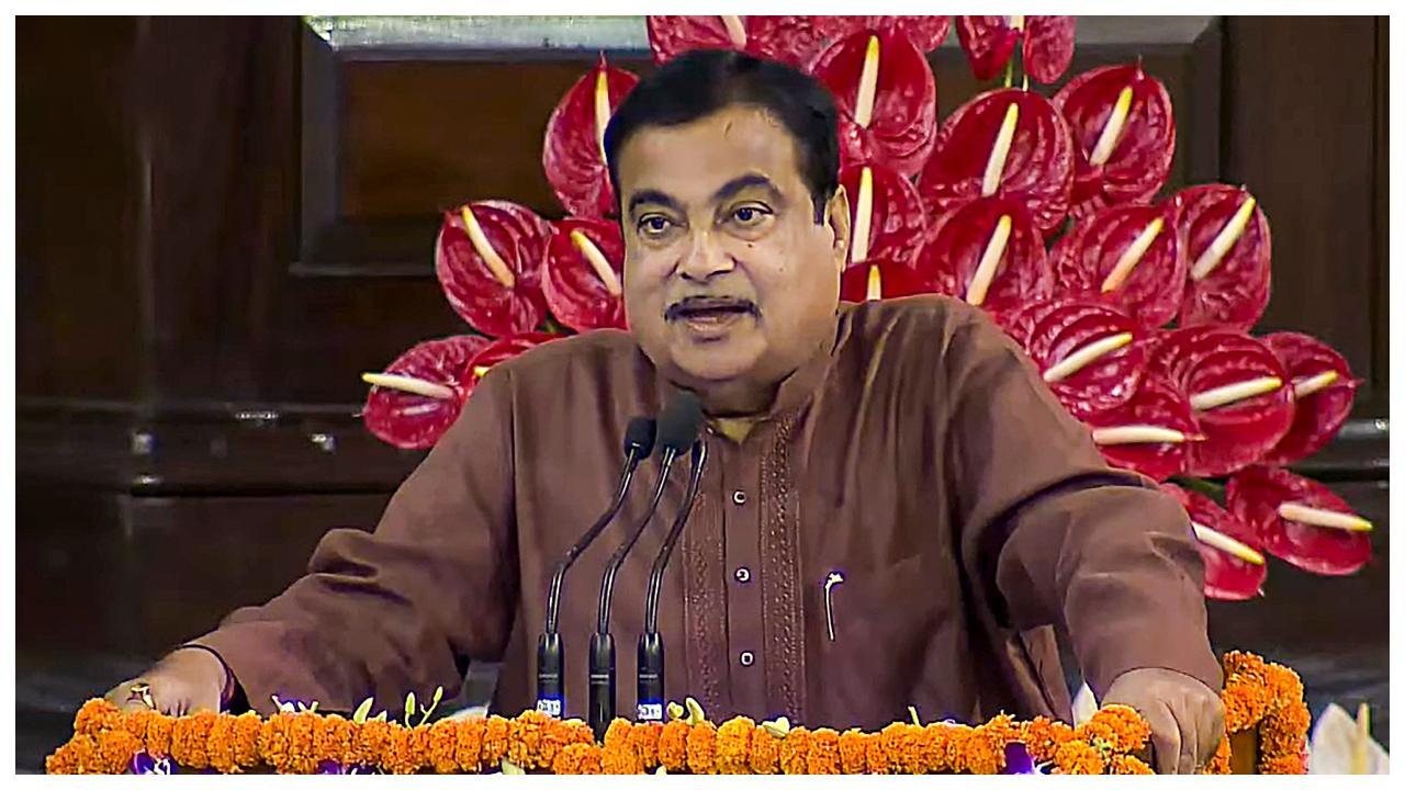 Nitin Gadkari supports the proposal to identify Modi as NDA Parliamentary Leader