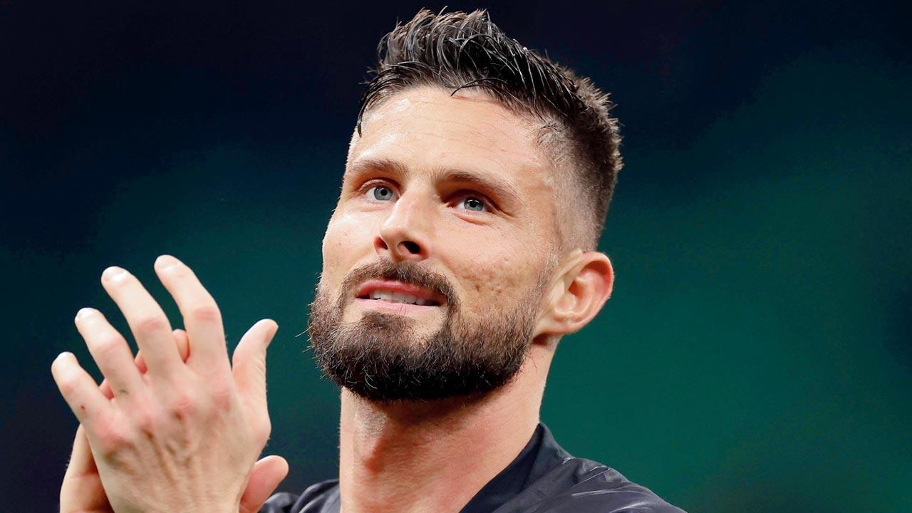 Roma spoil Giroud’s AC Milan farewell in Perth with 5-2 victory
