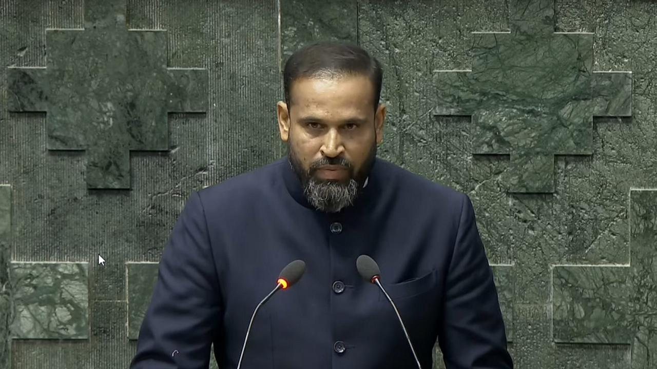 While a majority of the MPs from Odisha took oath in Odia, except Malvika Devi and Pradeep Kumar Panigrahy, MPs from Punjab took oath in Punjabi with many from the Congress and AAP holding copies of the Constitution.