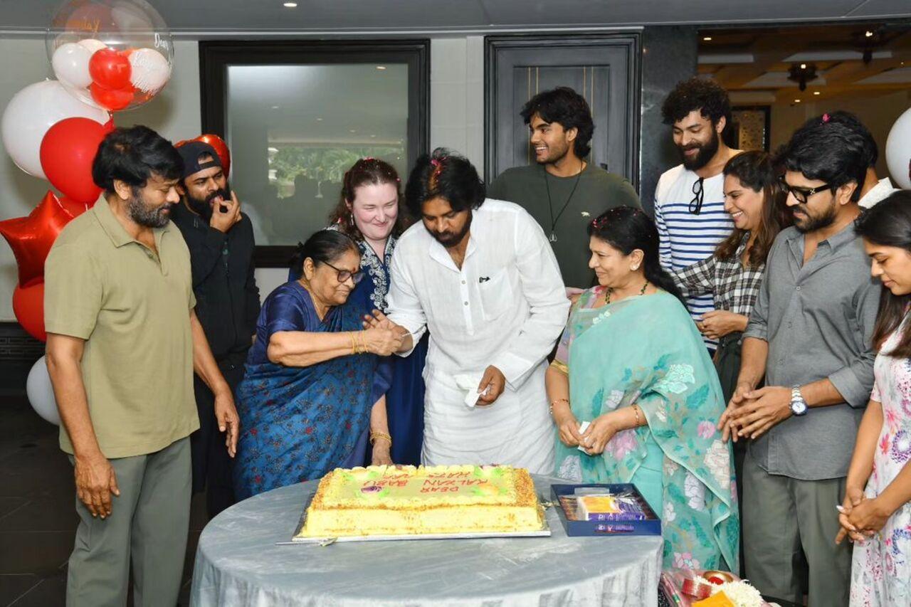 In the photos, Pawan can be seen cutting the huge cake with Chiranjeevi, his nephews Ram Charan, Varun Tej, Sai Durgha Tej, niece Niharika Konidela, son Akira Nandan and other members of the family