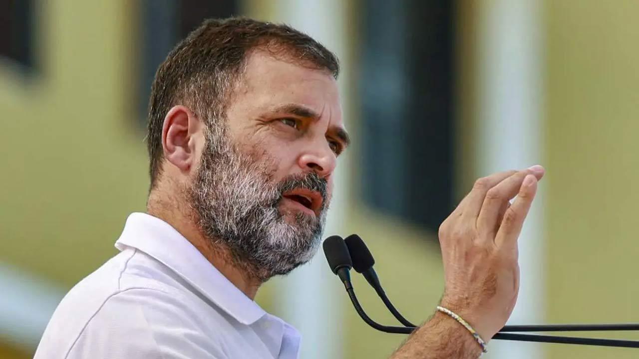 'UP ke do ladke' will make India's politics all about love: Rahul to Akhilesh