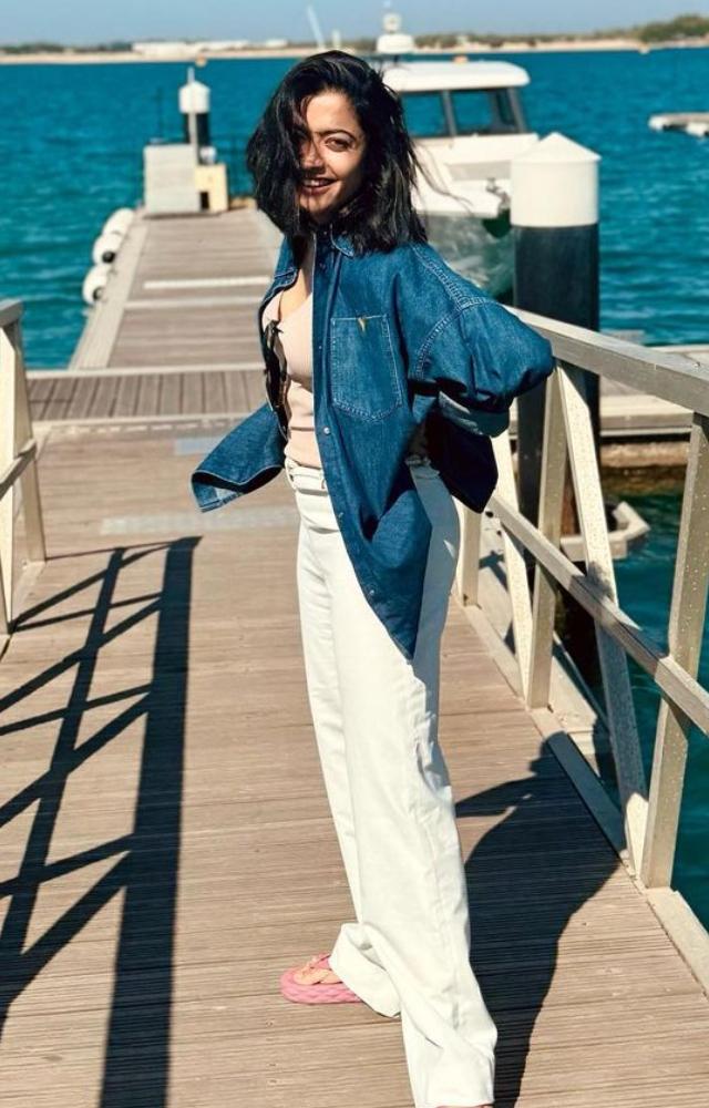 For her birthday, Rashmika chose the tranquil oasis of Abu Dhabi’s Bani Yas Island. 