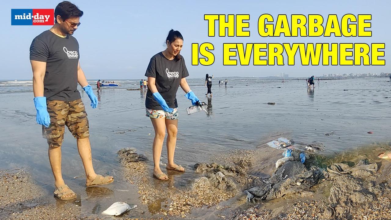 Rochelle Rao, Keith Sequeira dig out trash from Mumbai’s Juhu beach