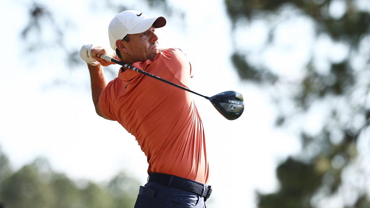 Rory McIlroy showing major form with bogey-free 65 to share US Open lead with Cantlay