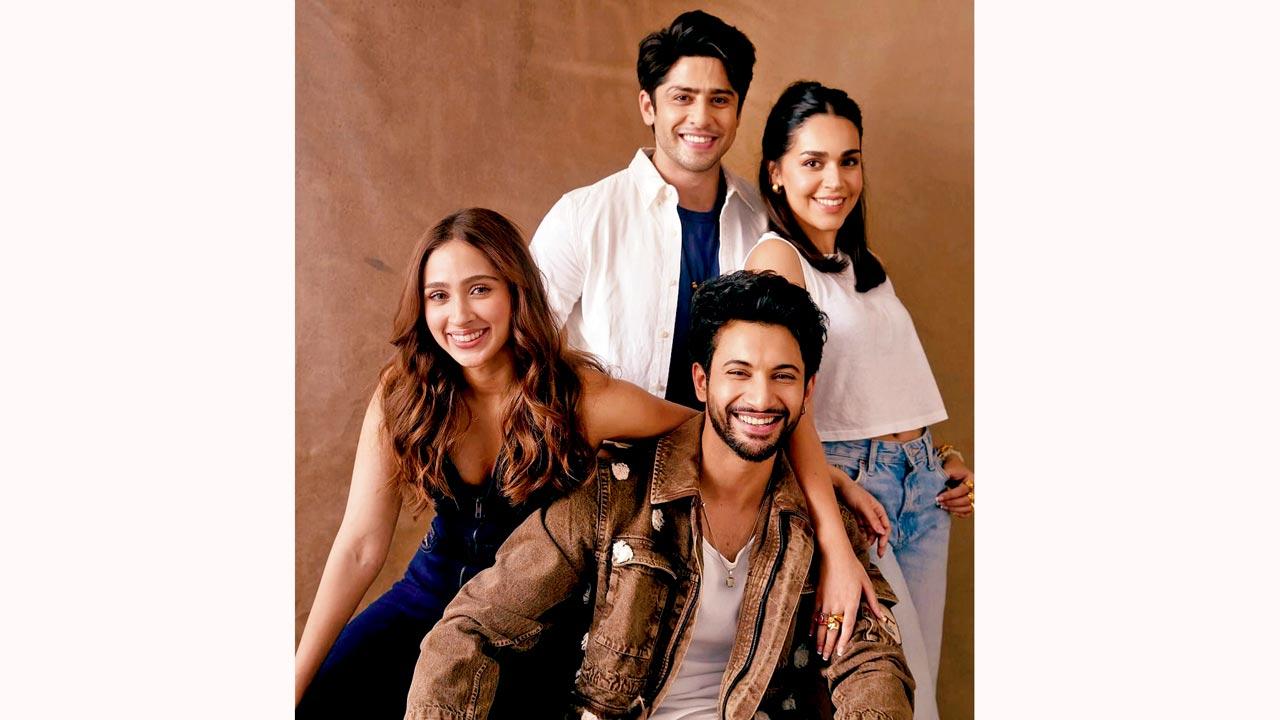 Pashmina with Jibraan Khan,  Naila Grrewal, and Rohit Saraf in Ishq Vishk Reloaded
