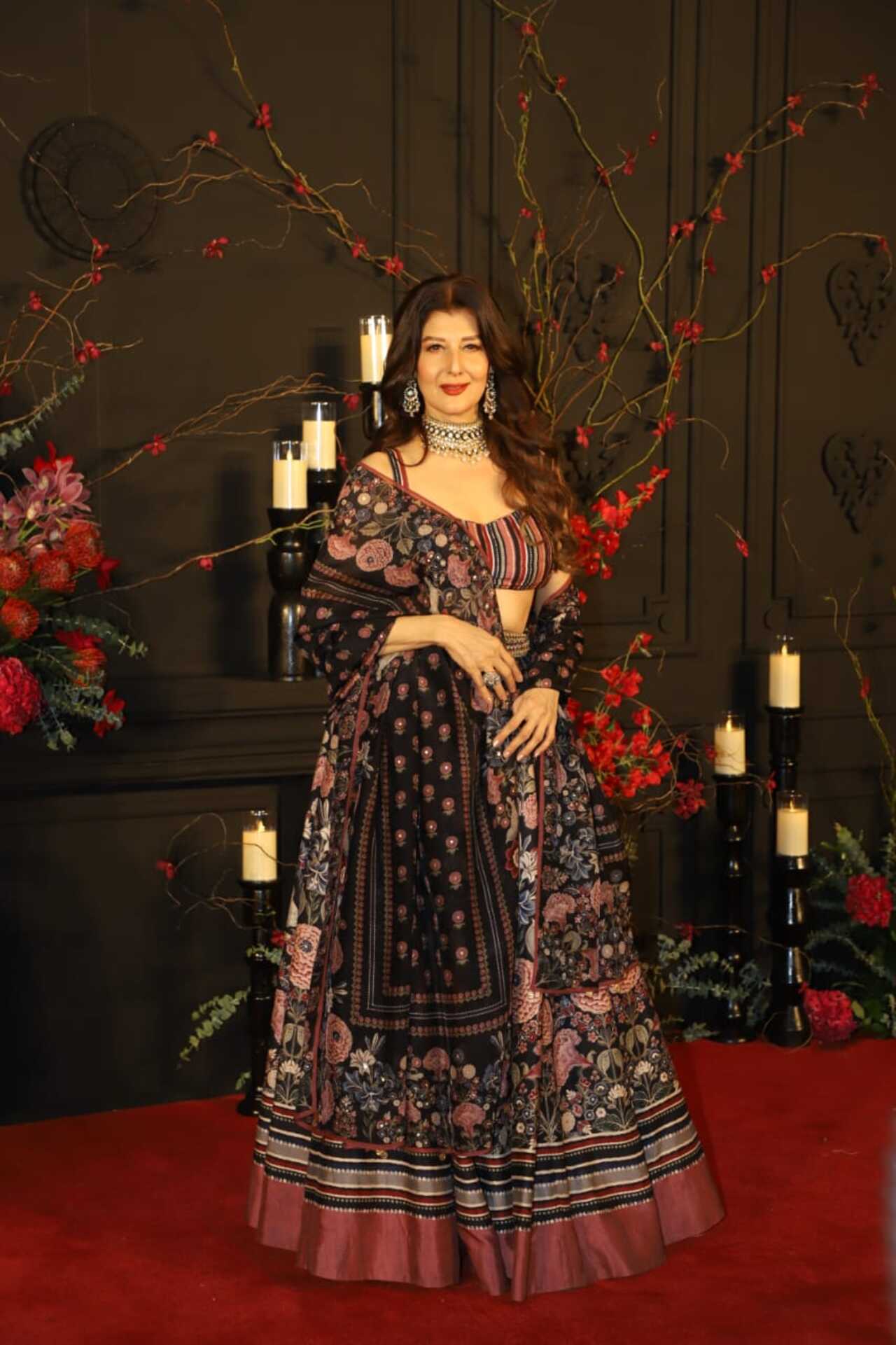 Veteran actress Sangeeta Bijlani commanded attention in a heavily embellished lehenga. 