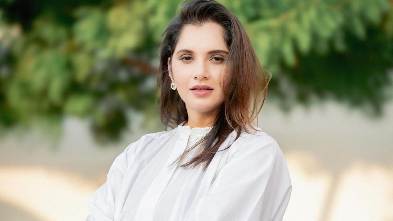 Sania Mirza asks for forgiveness as she embarks on Hajj