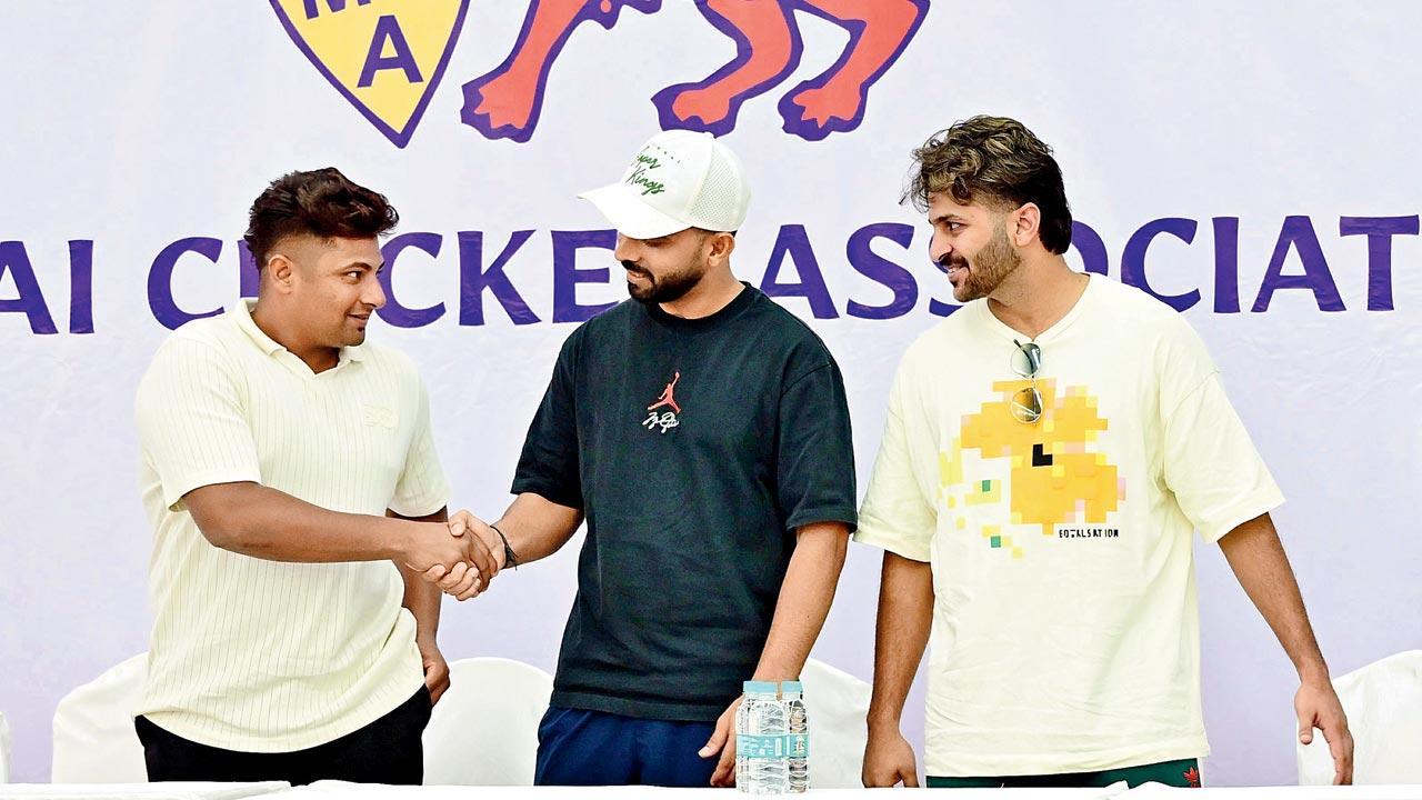Mumbai skipper Rahane delivers prep talk to all teams