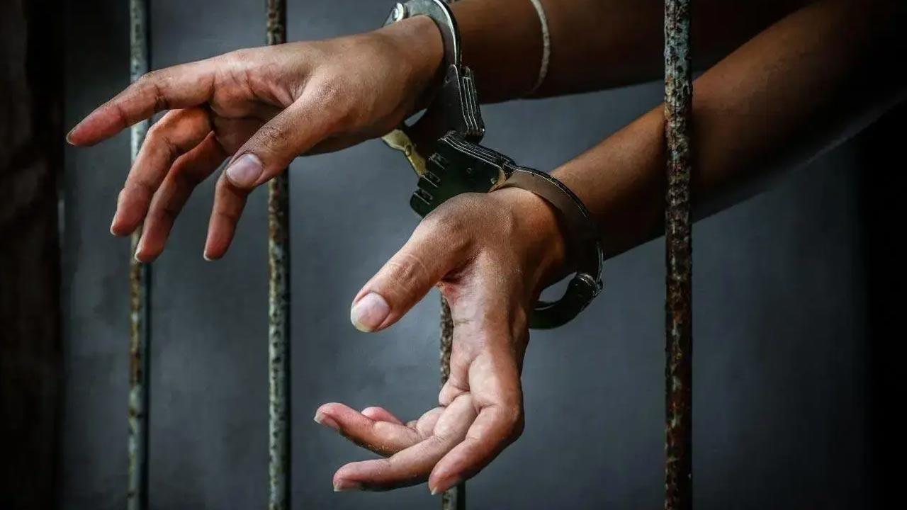 Mumbai: 7 arrested in Rs 1.5 lakh silver theft attempt at Dadar
