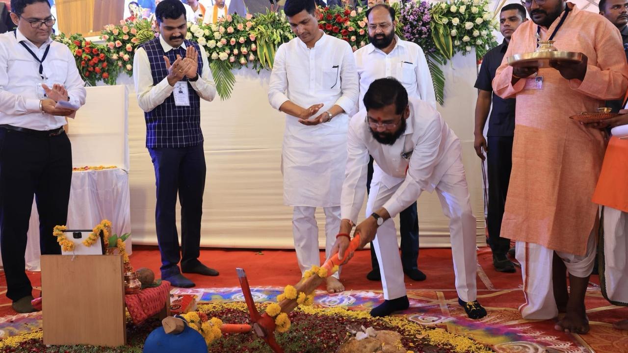 CM Shinde performs bhoomipuja for developmental projects in Bhandara