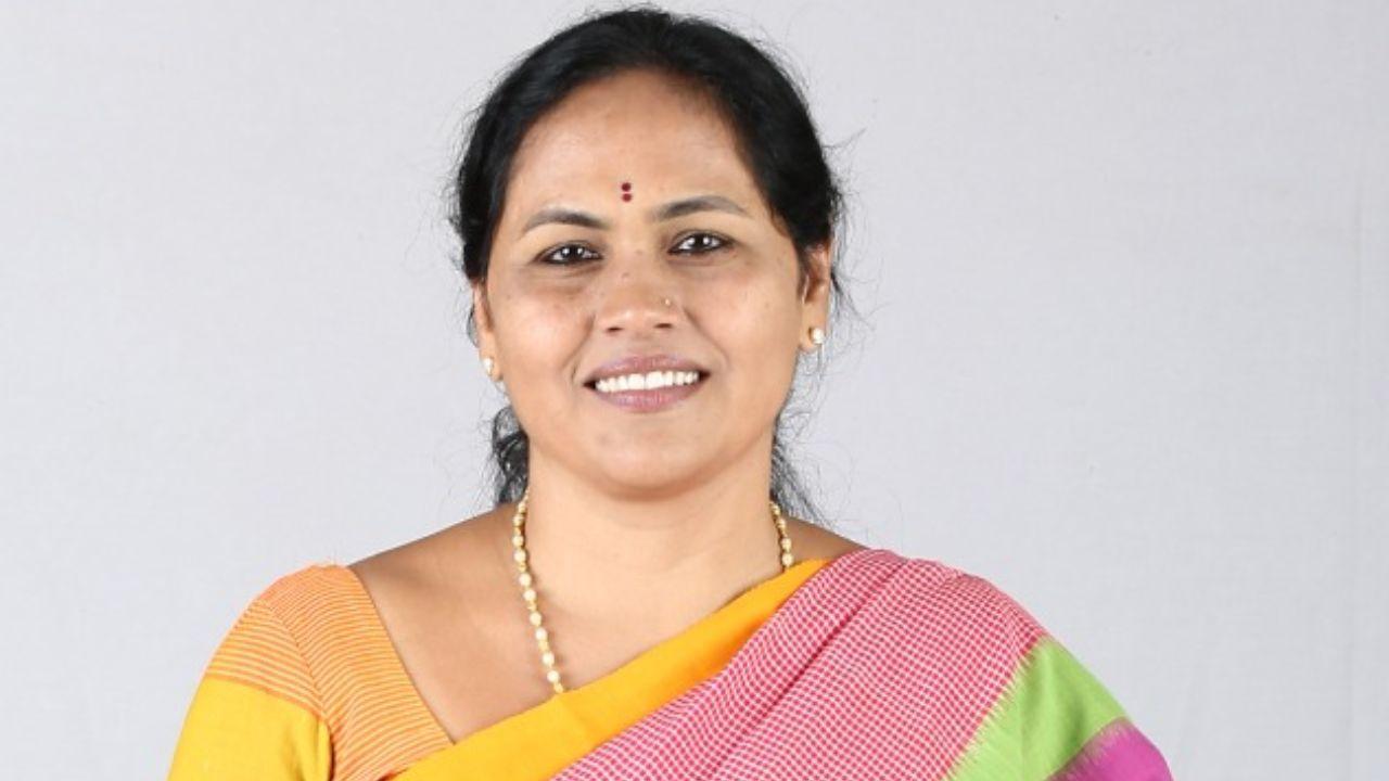 Smriti Irani, who suffered a significant defeat in Amethi, and Parshottam Rupala, who won but faced controversy due to remarks on the Rajput community, are also unlikely to find a place in the new government. This indicates that electoral performance and public perception may influence cabinet selections.