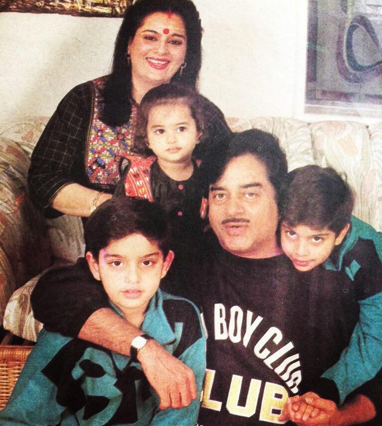 Sonakshi had shared this childhood pictures of herself posing with her parents and her brothers on her Instagram, some years ago